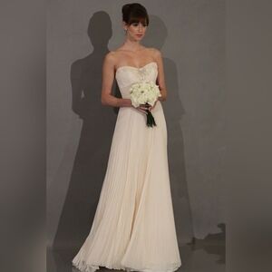 Theia Ivory Pleated Chiffon Strapless Gown With Beaded Inset US 6 Formal Wedding